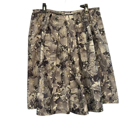COPY - Calvin Klein 100% Silk Floral Skirt Size 14 Gray Black Flowy Neutral Whi… - Picture 1 of 4